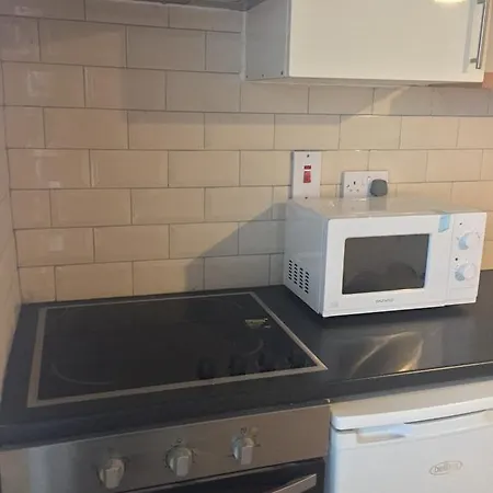 Sherrard Street Apartment