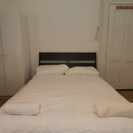 Apartment Sherrard Street *